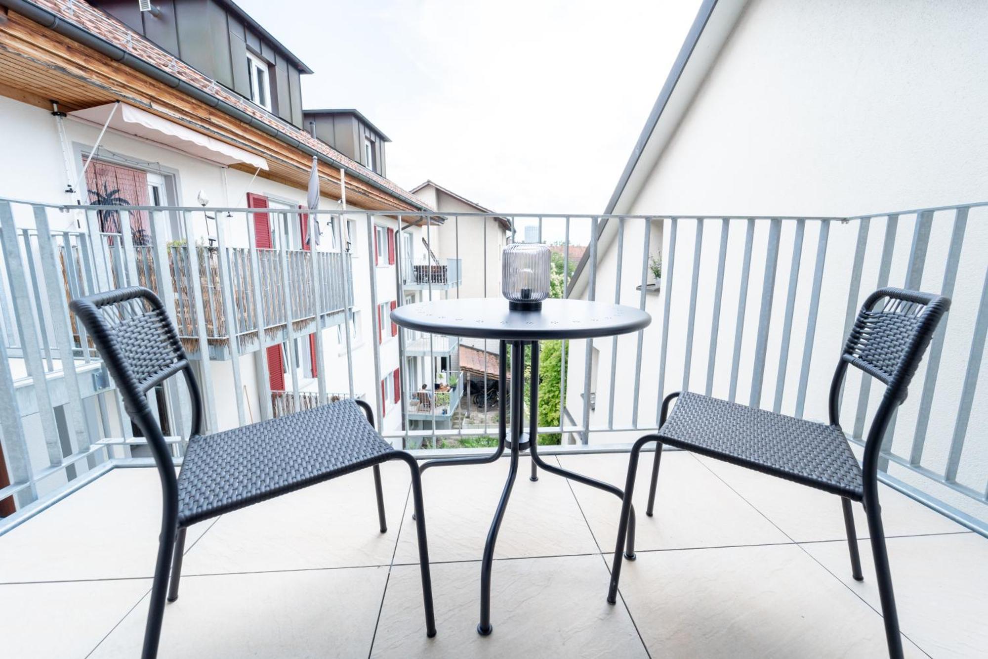 Stilvolle Wohnung Im Kanton Zuerich! Winterthur Buitenkant foto